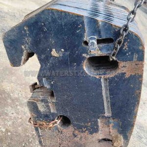 Weights Weight, Front