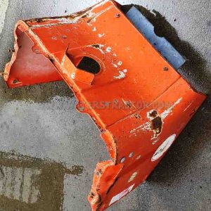Kubota Bonnet, Rear