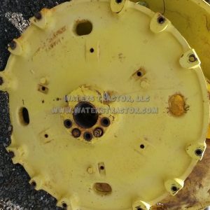John Deere Cast Wheel Center