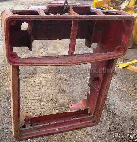 Case IH Internationa Radiator Support