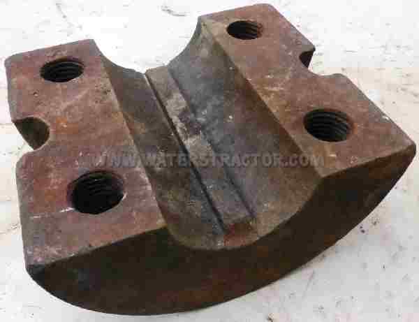 Case IH Internationa Clamp, Rear Wheel Hub